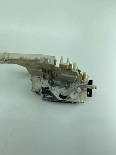 Fechadura Porta Dianteira Esquerda Sprinter 2013 A 2019