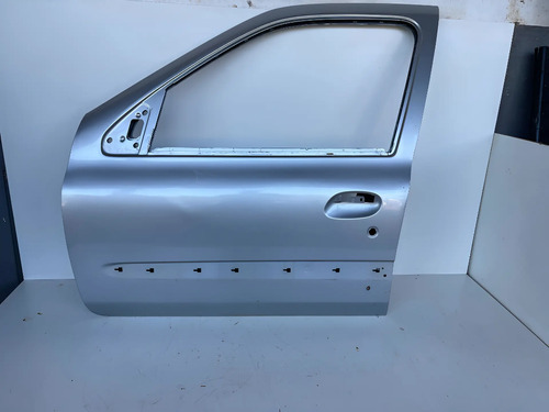 Porta Dianteira Esquerda Renault Clio 2005 A 2012 Dianteira Esquerdo Prateado