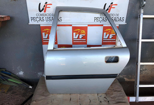 Porta Traseira Direita Vectra Quadrado 93 A 96 Traseira Direita Prateado