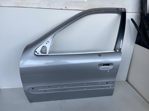 Porta Dianteira Esquerda Citröen Xsara 1997 A 2003 Dianteira Esquerda Prateado