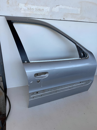 Porta Dianteira Direita Citröen Xsara 1997 A 2003 Dianteira Direita Prateado