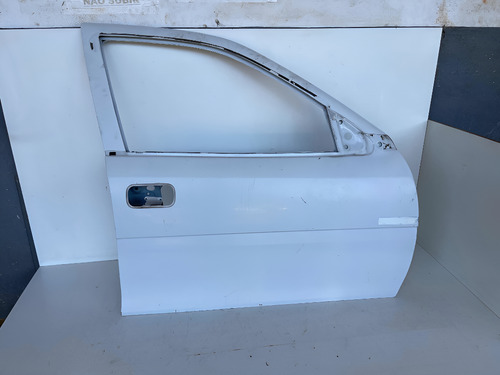 Porta Dianteira Direita Chevrolet Vectra 1997 A 2005 Dianteira Direita Branco