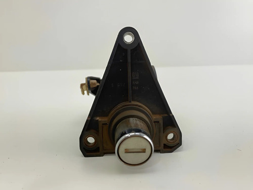 Maçaneta Tampa Traseira Corsa 4 Portas 1994 A 2001 Preto