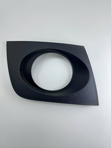 Moldura Farol Milha Esquerdo Agile Até 2014 94742045 Preto Esquerdo