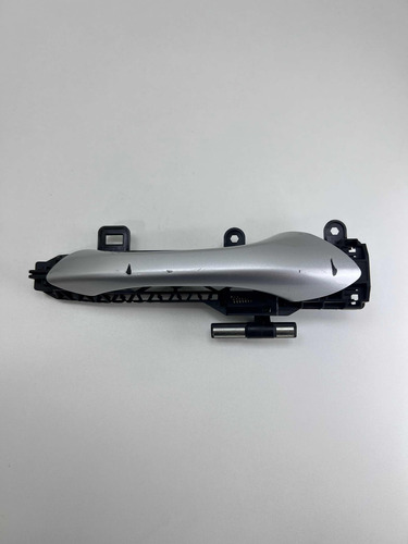 Maçaneta Externa Dianteira Direita Tracker 2020 A 2023 Dianteira