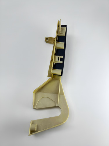 Guia Vidro Dianteiro Direito Renault Megane 2001 A 2005 Preto