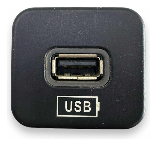 Botão Entrada Usb Fiat Strada 2014 A 2019 735637230