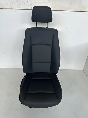 Banco Dianteiro Direito Bmw X1 2010 Até 2015 Preto