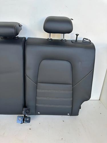 Encosto Banco Traseiro Chevrolet Tracker 2020 Até 2024 Preto