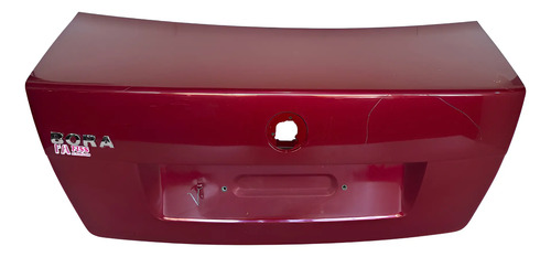 Tampa Traseira Porta Malas Volkswagen Bora 1999 A 2006 Vermelho