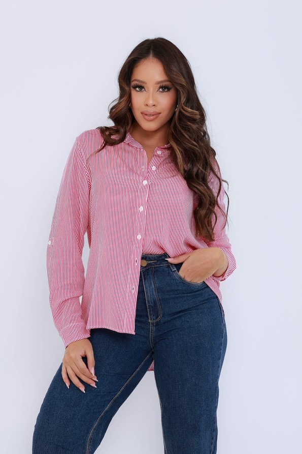 CAMISA FEMININA OVERSIZED GOLA TRADICIONAL EM VISCOLINHO LISTRADA PINK