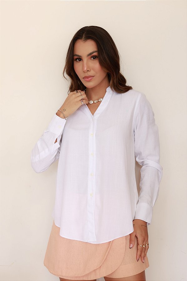CAMISA FEMININA GOLA V EM VISCOLINHO BRANCO