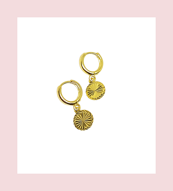 Argola Clic círculo - Semijoia banhada a ouro 18k