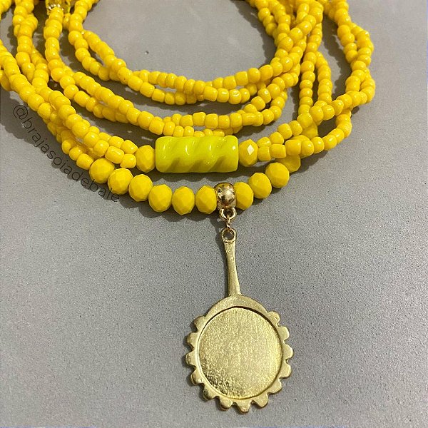 Guia de Oxum amarela com buzios