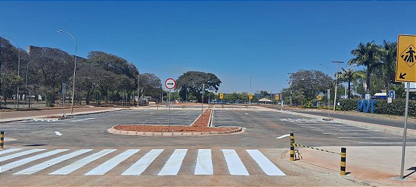 Pintura de FAIXA DE PEDESTRE