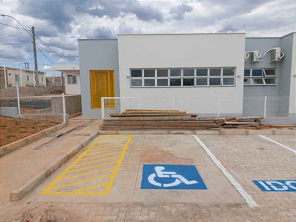 Pintura de Vaga de Estacionamento PCD