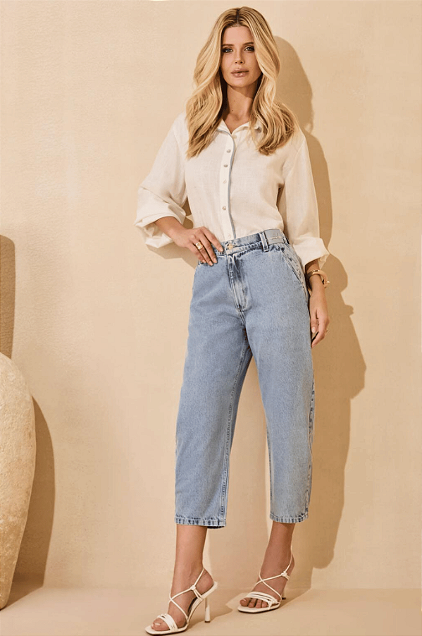 Calça Feminina Capri Barrel Algodão Assédio Jeans
