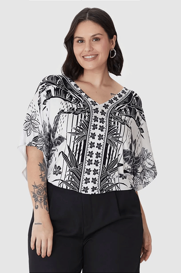 Blusa Feminina Plus Size Ampla Estampada Decote V Em Viscose Stretch Malwee