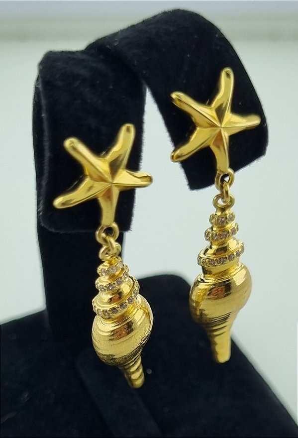 BB 3027 Brinco Estrela Com Concha Pendurada BRUNA Semijoias