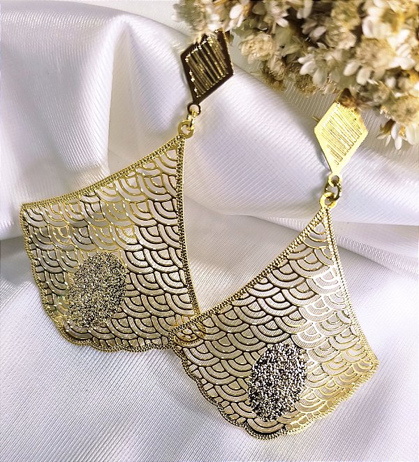 BV 4260 Maxi Brinco Triangulo Rendado Diamantado Yellow Semijóias