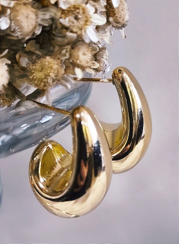 BQ 2650 Brinco Gota Curvada Lisa 2,2cm QUALITÁ Semijoias