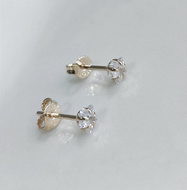 BF 0160 Brinco Mini Estrela de Zircônias (0,5mm c/5 garras) MD Folheados