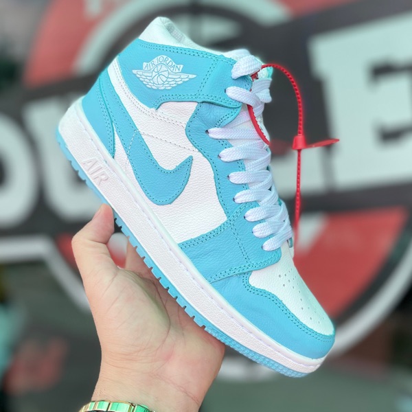 Tênis Nike Air Jordan 1 Azul-Branco Importado