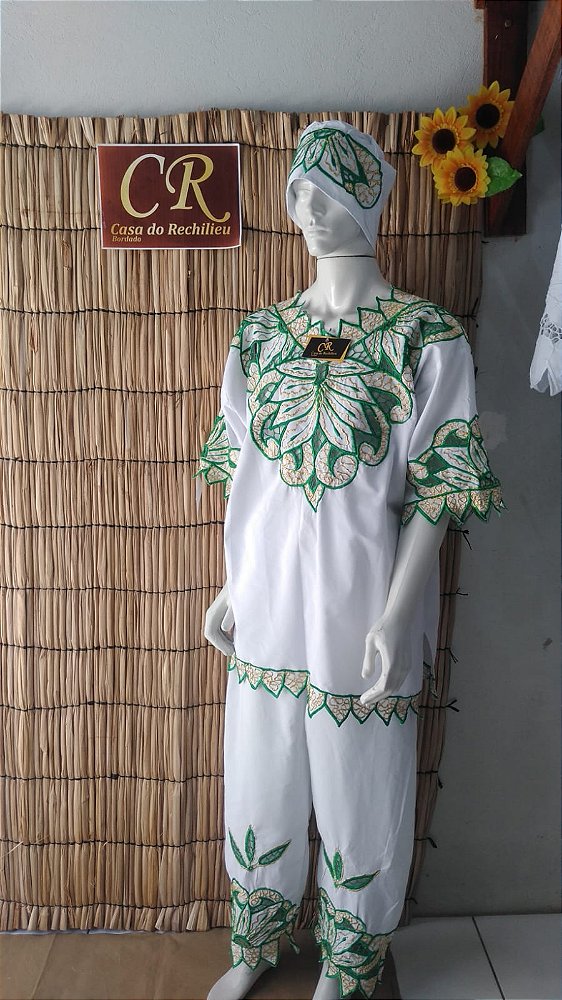 conjunto Masculino Rechilieu verde e fio dourado   3 peças