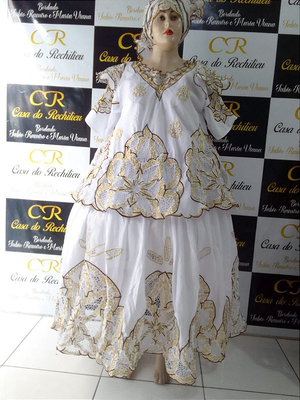 Baiana Rechilieu  Marrom e fio dourado   6 peças