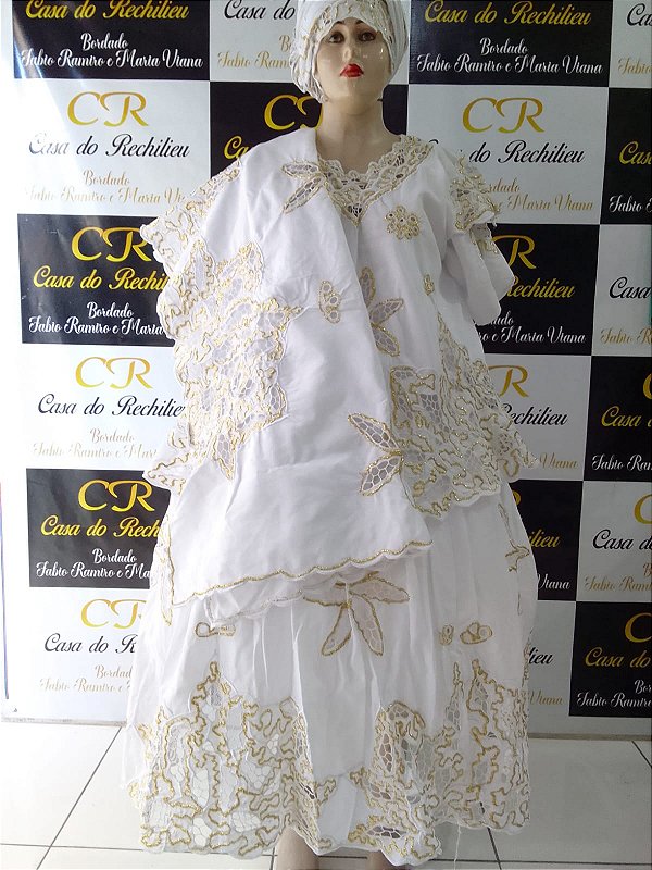 Baiana Rechilieu Branco  e fio dourado    6 peças