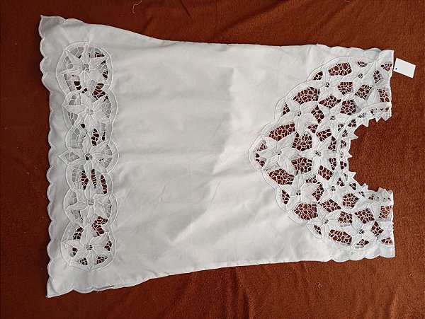 Vestido bordado branco peça unica
