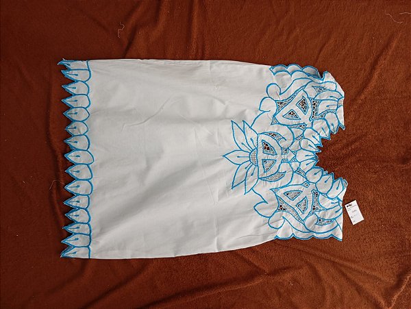 Vestido bordado azul peça unica