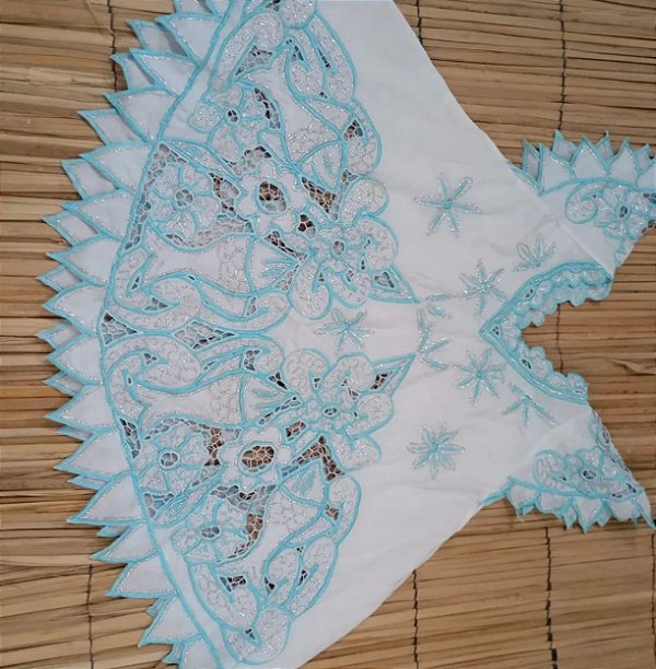 Bata bordado azul com fio prata peça unica