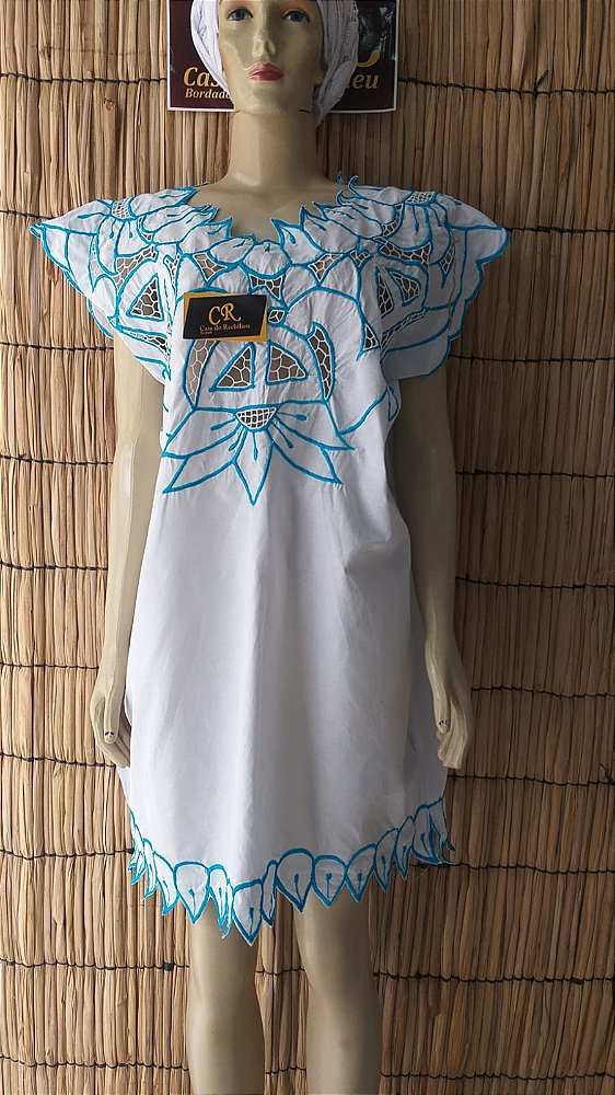 Vestido bordado azul peça unica