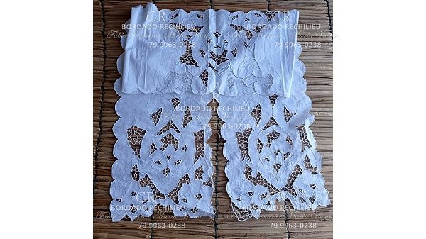 Pano de cabeça Bordado  branco