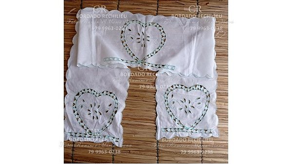 Pano de cabeça Bordado  caseado verde