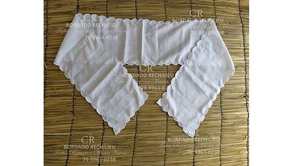 Pano de cabeça Bordado branco sem detalhes