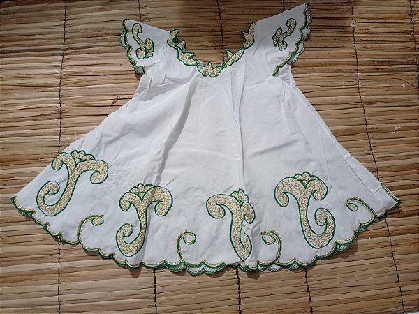 Bata bordado verde com fio dourado