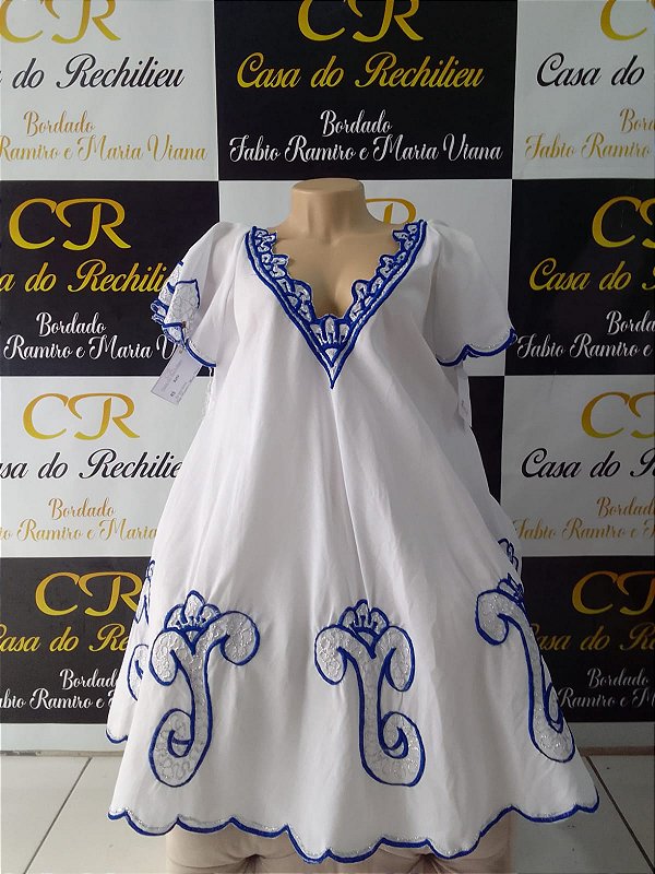 Bata bordado azul com fio prata