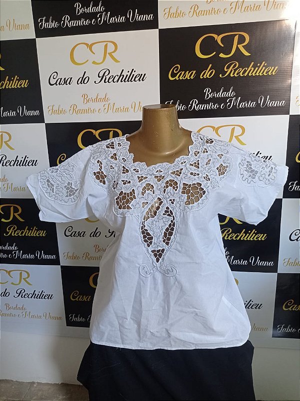camisu bordado branco com fio prata