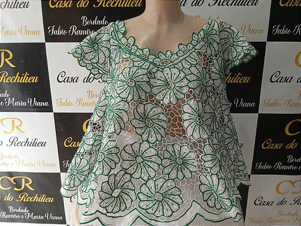 bata bordado verde com fio dourado peça unica