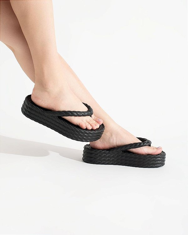 Chinelo nuvem