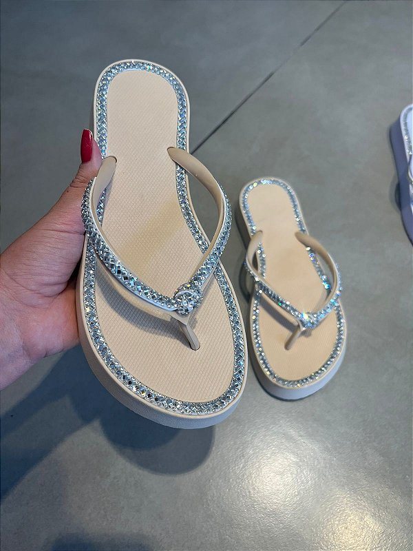 Chinelo plataforma ladrilho