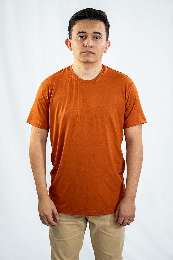 Camiseta Slim Fit Magun