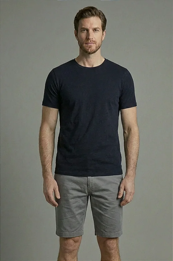 Camiseta Slim Fit Magun Preta