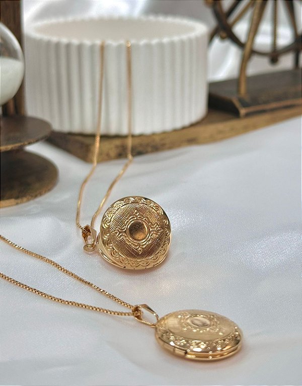 RELICÁRIO PERSONALIZADO BANHADO A OURO 18K