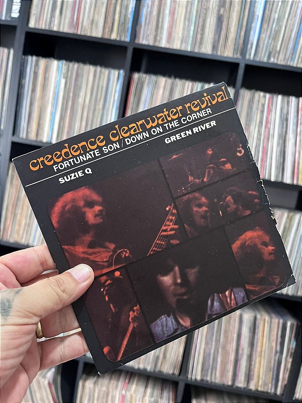 COMPACTO - Creedence Clearwater Revival – Fortunate Son