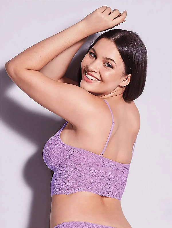 SUTIA TOP ALONGADO COM BOJO REMOVIVEL EM RENDA - LILAS PRIMAVERA  - HOPE