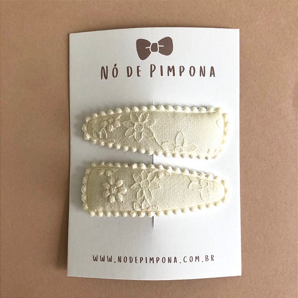 Conjunto de Presilha Tic Tac de Tecido - Bordado Creme