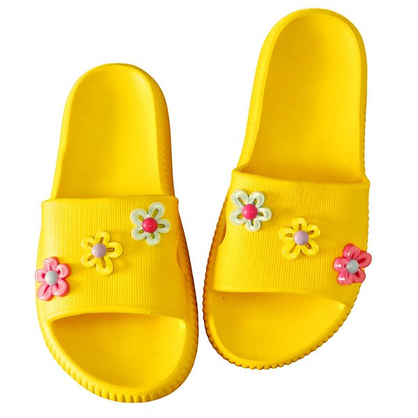 Chinelo Nuvem Slide Amarelo em EVA com Pins à sua escolha